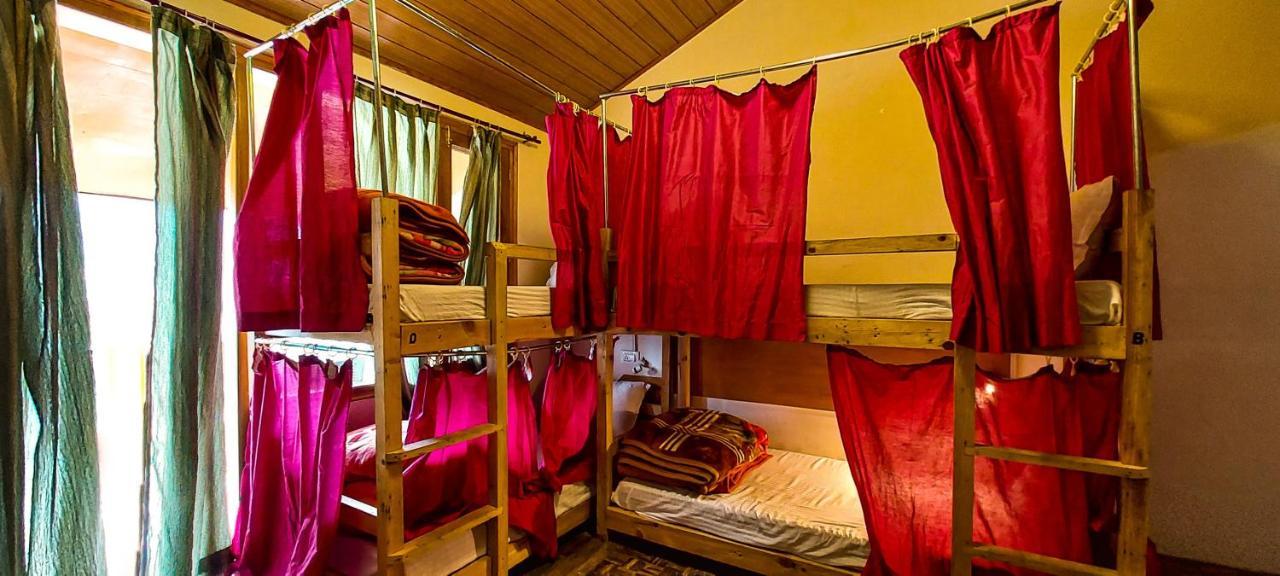 La Vaca India Manali Hostel Exterior photo